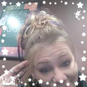 Meet your Posher, Christine